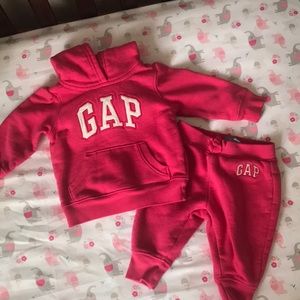 Baby gap outfit